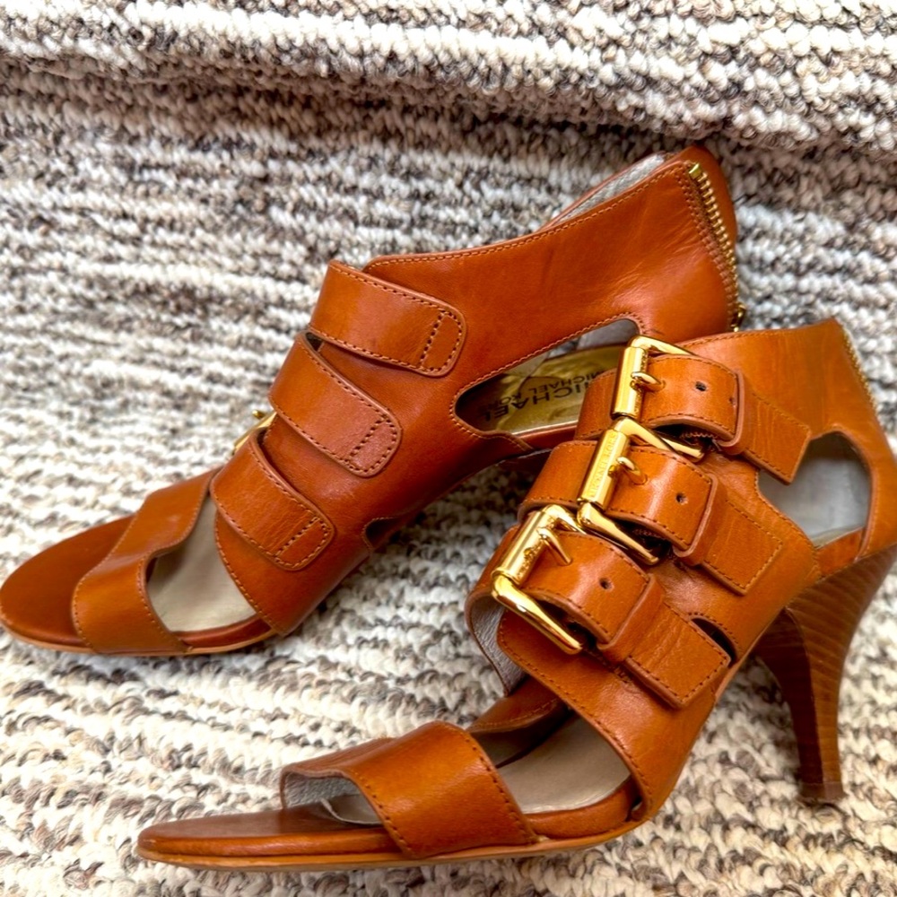 Women's Tan Leather Heels